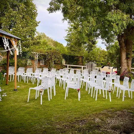 French Prive Calme En Bord De Riviere Holiday home *